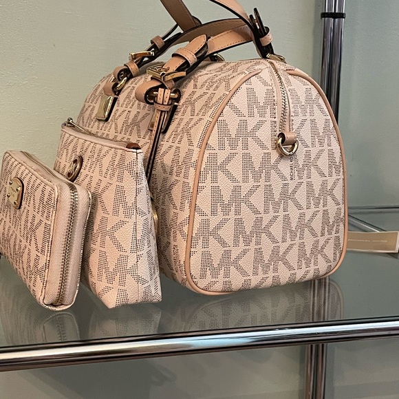 Grayson handbag wallet & makeup bag set (3) - Picture 10 of 16